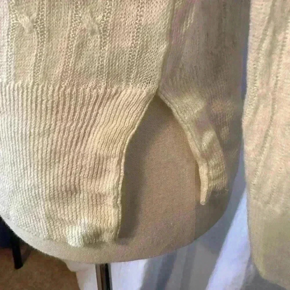 J. Crew Womens Deep V-Neck Cable Knit Sweater Cream Linen Size Medium. Side Slit - Picture 4 of 7